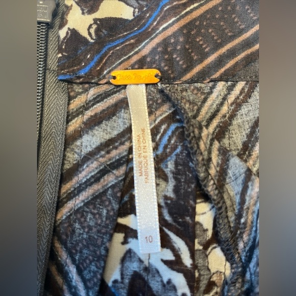 Free People Printed Paradise Skirt, size 10, lightweight and stylish for fall. - Picture 8 of 11